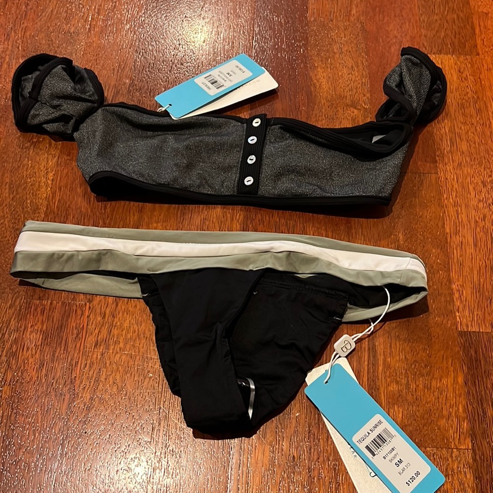Beach Bunny 2 piece swim suit